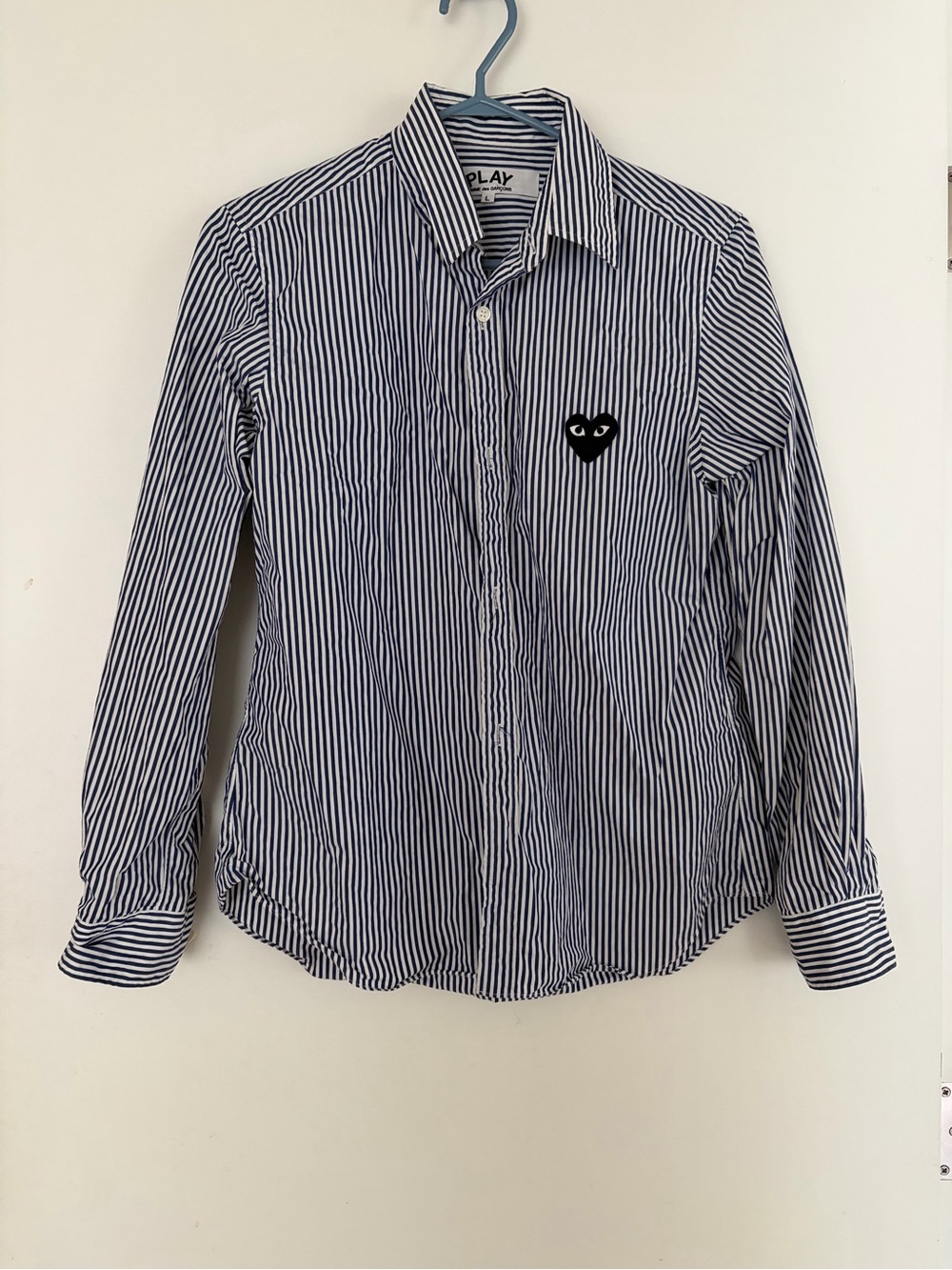 Comme des Garcons PLAY Women’s Navy & White Stripe Button-Up Shirt Large